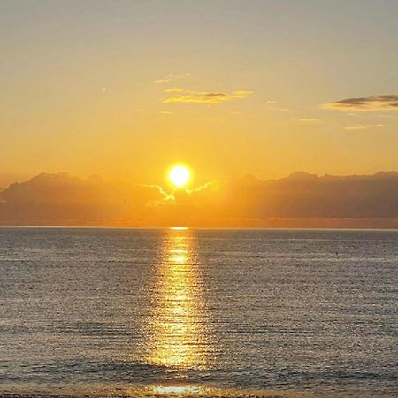 Beachhouse Galore Estepona Luaran gambar