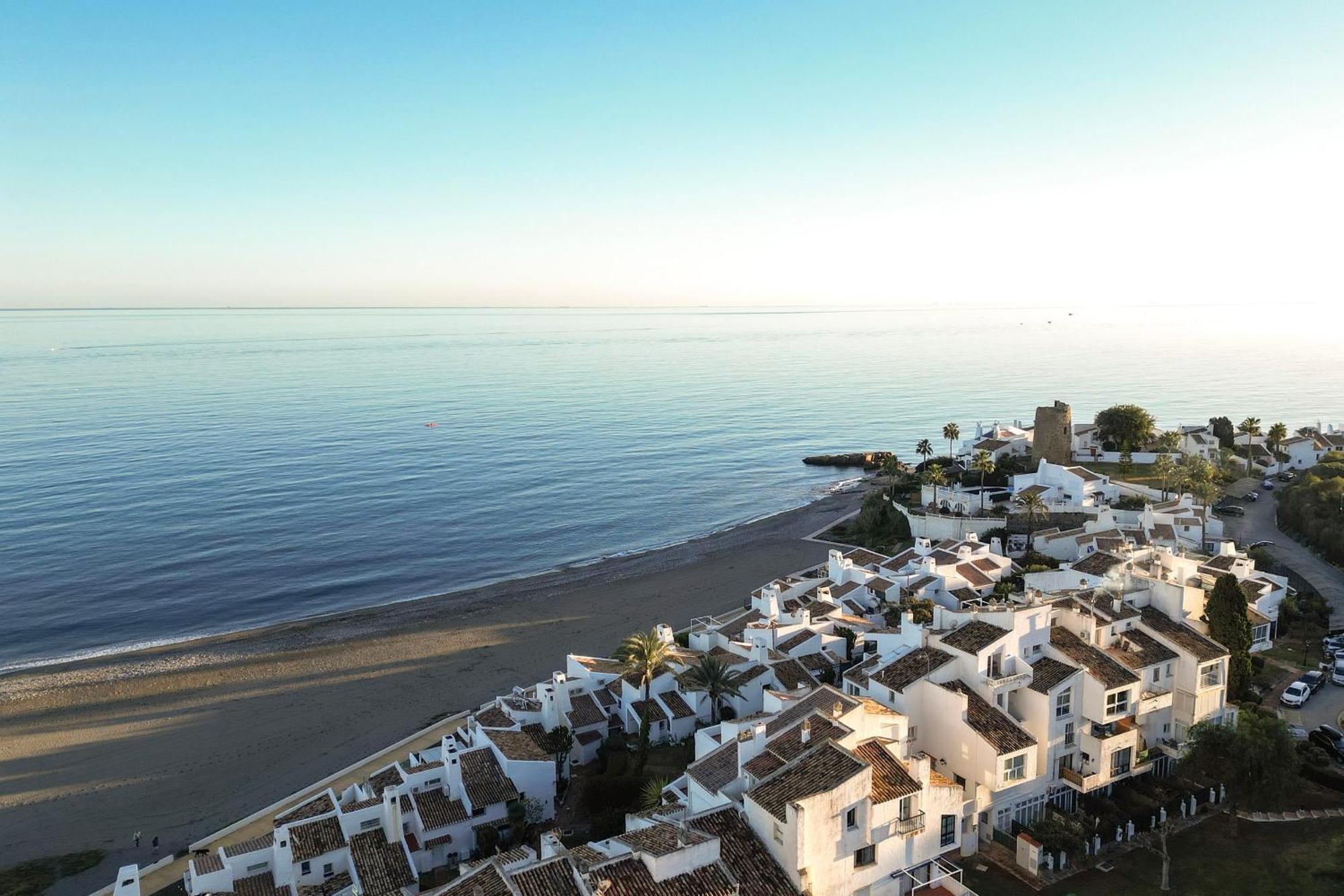 Beachhouse Galore Estepona Luaran gambar