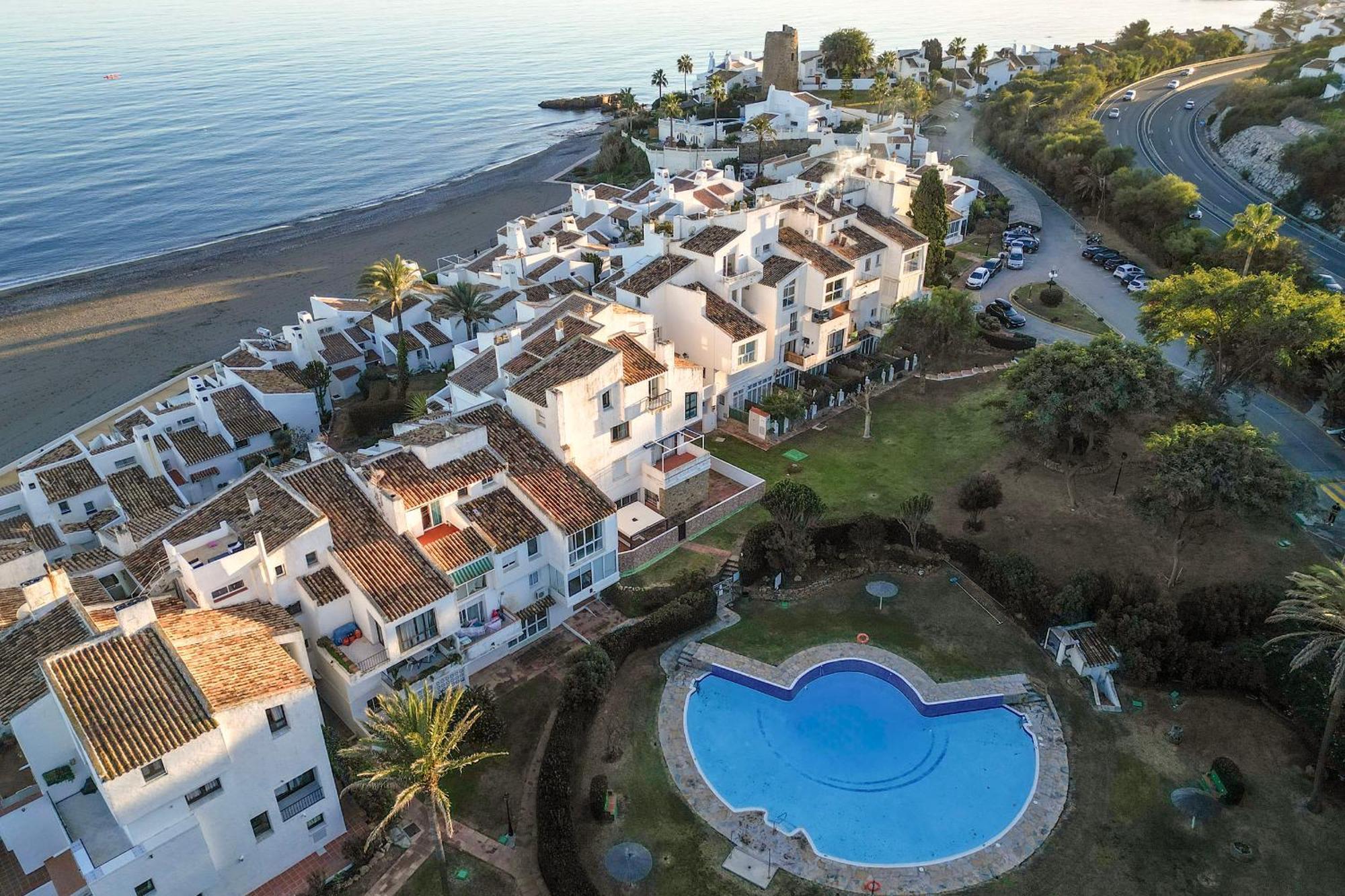 Beachhouse Galore Estepona Luaran gambar
